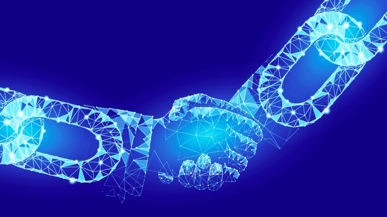 پذیرش نهادی بلاکچین